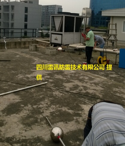 成都宇豪酒店避雷网避雷针安装